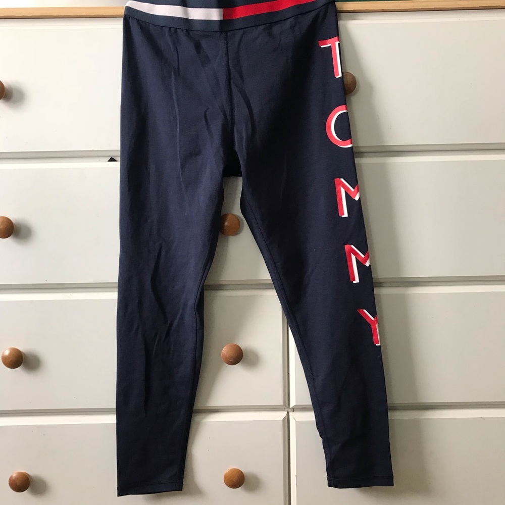 BRAND NEW TOMMY HILFIGER LEGGINGS